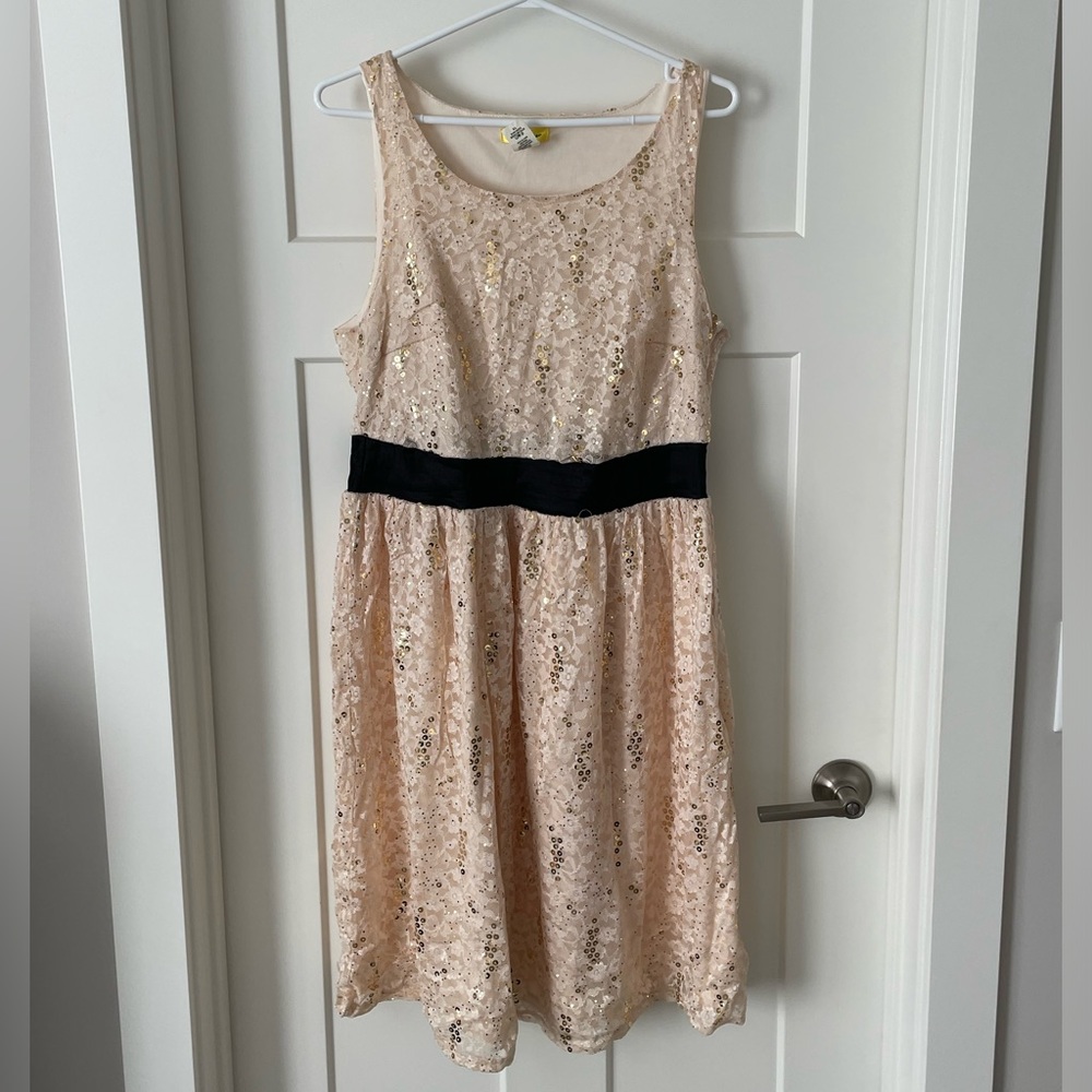 ModCloth Cream Lace Gold Sequined Dress